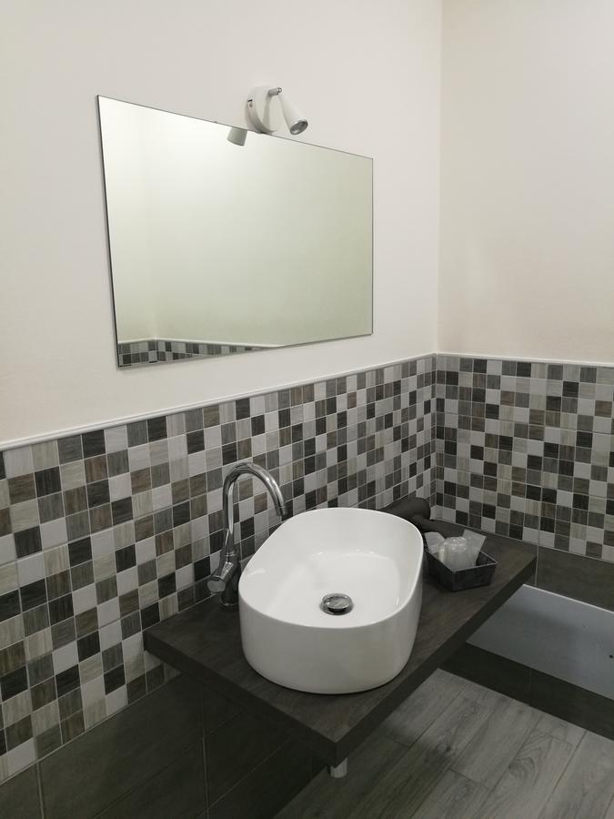 Volturno 106 Bed and Breakfast Palermo Buitenkant foto