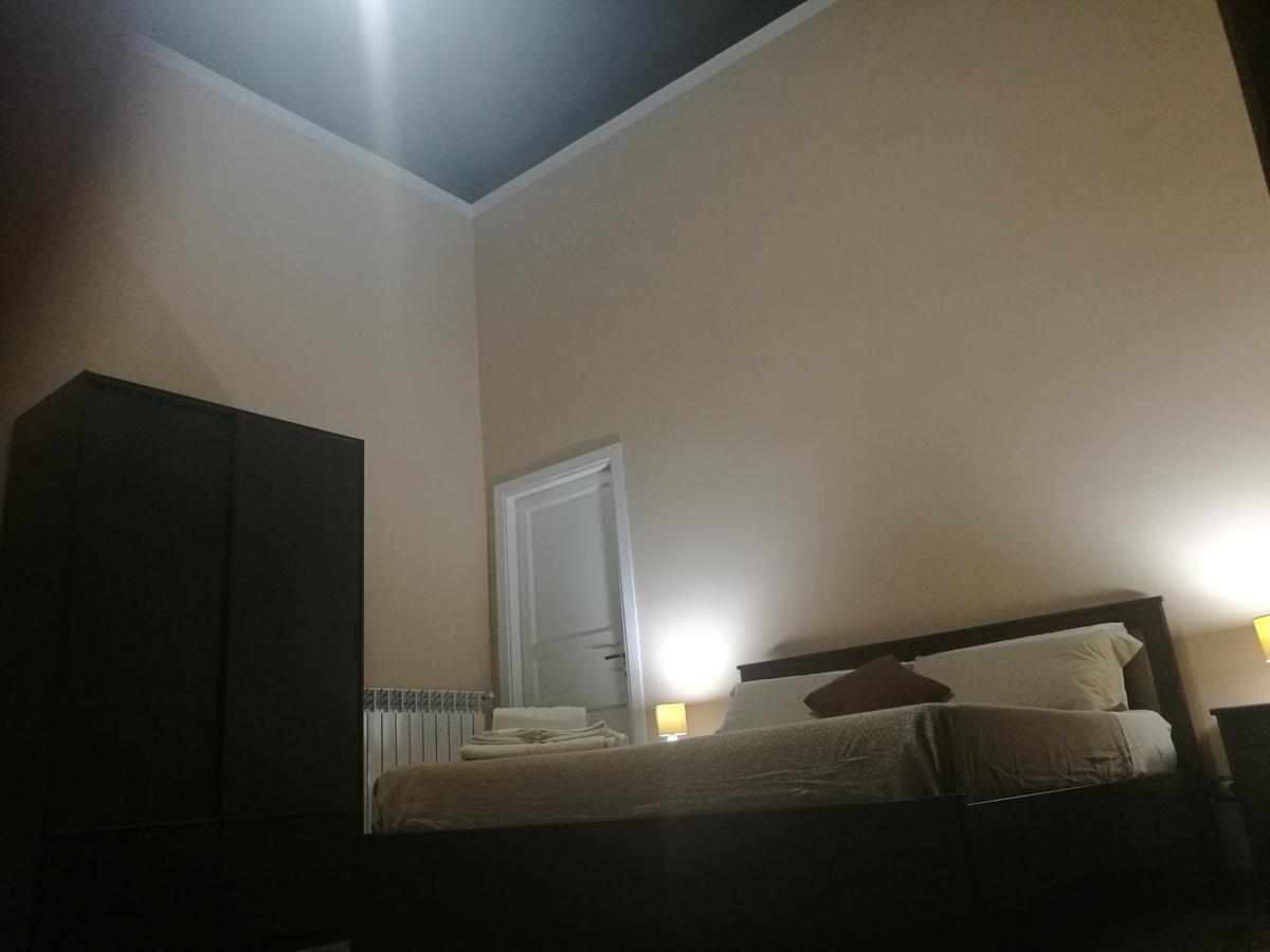 Volturno 106 Bed and Breakfast Palermo Buitenkant foto