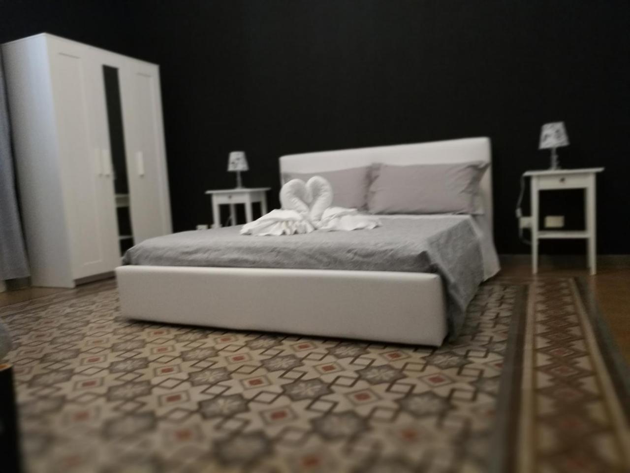 Volturno 106 Bed and Breakfast Palermo Buitenkant foto