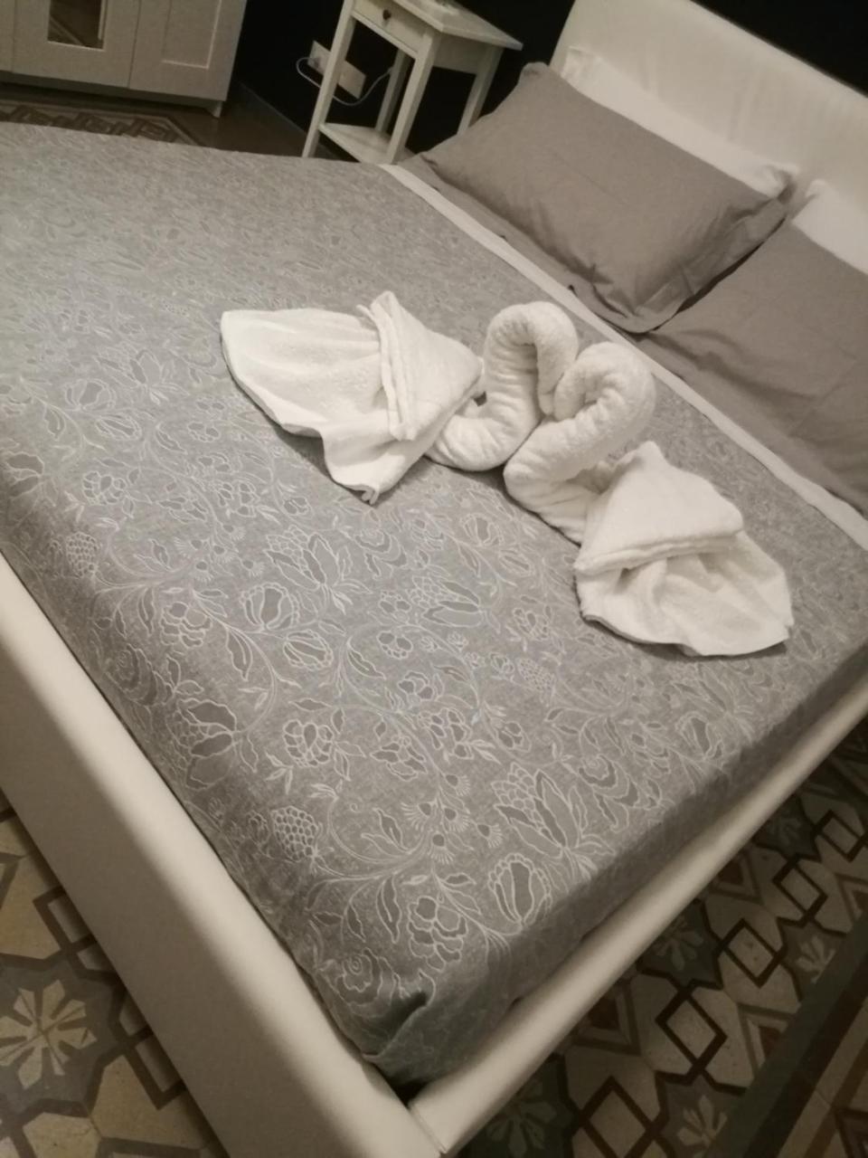 Volturno 106 Bed and Breakfast Palermo Buitenkant foto