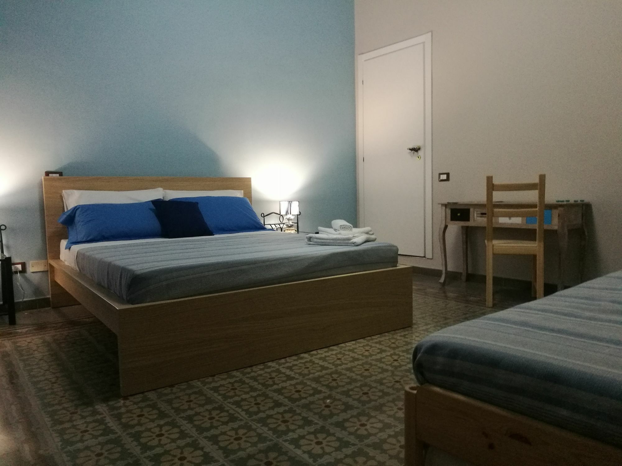 Volturno 106 Bed and Breakfast Palermo Buitenkant foto
